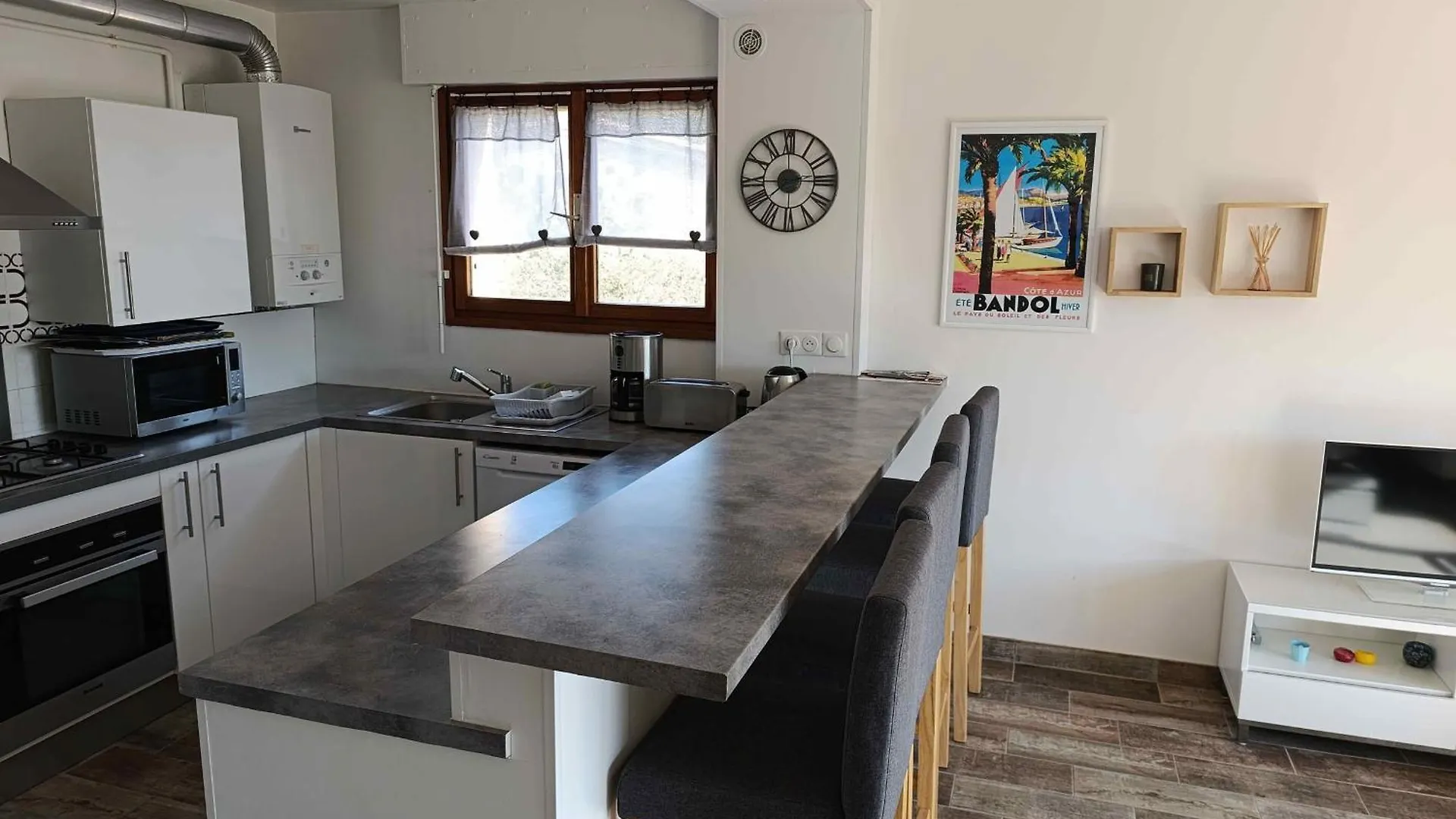 2-Bedroom Apartment Near The Beach Bandol